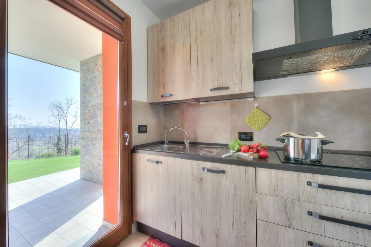 Villa Teresa Apt Lake Garda View - Happy Rentals Сояно дел Лаго Екстериор снимка
