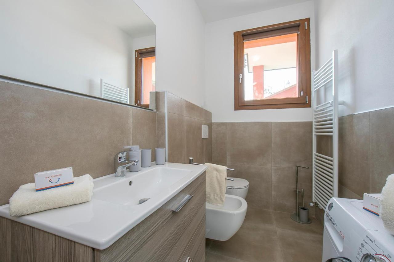 Villa Teresa Apt Lake Garda View - Happy Rentals Сояно дел Лаго Екстериор снимка